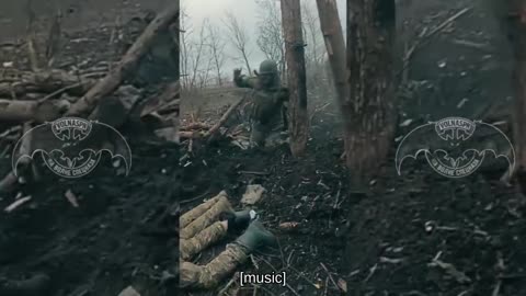 🇷🇺 ⚔️ Forcing through a water barrier followed by storming a Ukrainian stronghold