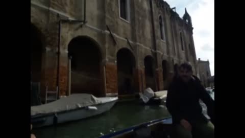 Giro Artistico In Barca (Slow Motion) [6 March 2024] {VE}