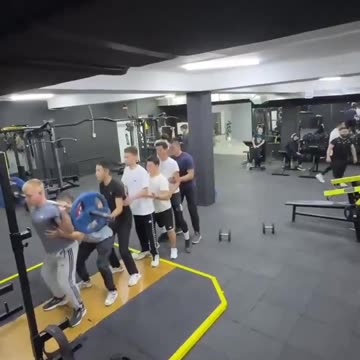 I know the boys will appreciate this one - Nice..