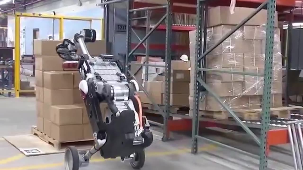 Boston Dynamics Handle robot can lift up to 30-pound boxes..