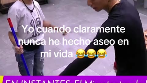 La liendra haciendo aseo