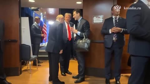 CNN: Trump was angry at Putin after the meeting. Does this seem angry⁉️