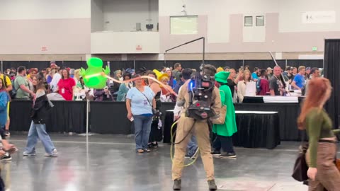 😮✨ This Ghostbuster Cosplay Is Perfect! | FeedMyCuriosity