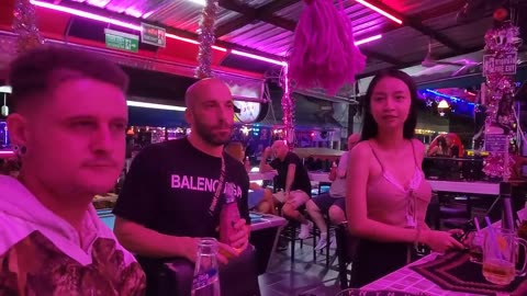 BIRTHDAY BELLENDCIAGA BELLENDS