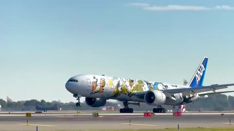Boeing 777-300 of the Japanese airline All Nippon Airways in a Pokemon livery
