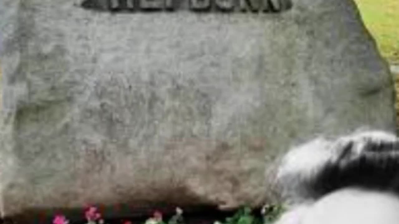 FAMOUS GRAVES - VOL. 485: KATHARINE HEPBURN