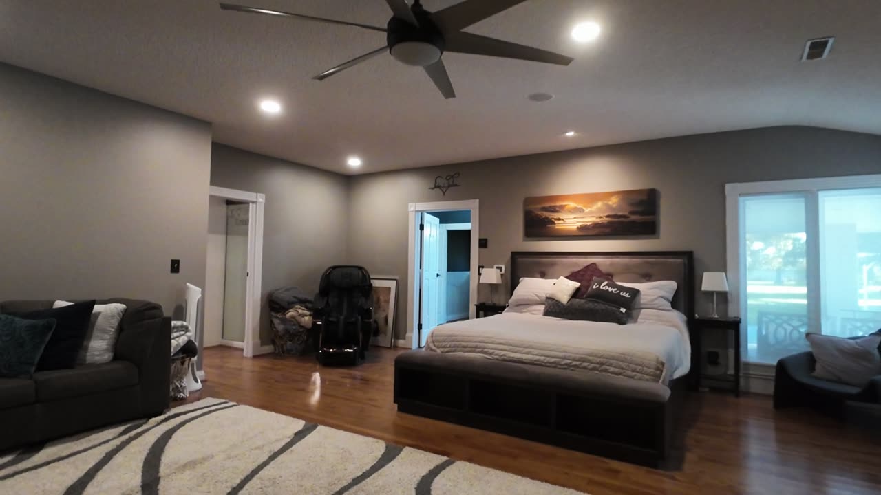 Test of interior flight tour for real estate