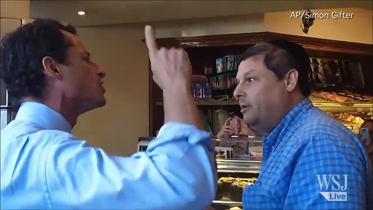 Anthony Weiner Gets in Shouting Match With Heckler