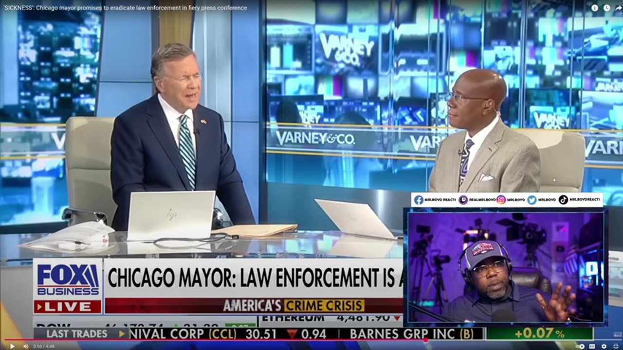 Chicago Mayor PLANNING TO END ALL LAW ENFORCEMENT AMID CRIME SPREE