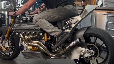 Man builds motorcycle with Ferrari F355 V8 engine