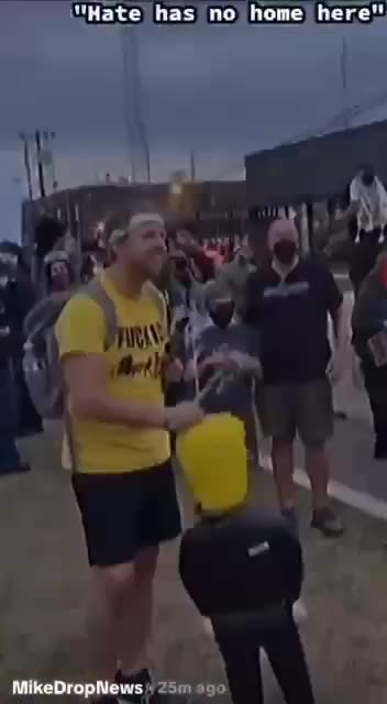 No Kings protests have Kids stabbing Trump dolls