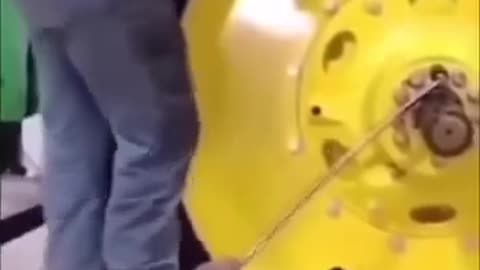 😂 To Tighten Lug Nuts? | FunFM