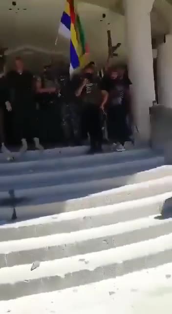 SYRIA: Druze fighters in Sweida just flew the Druze flag with the STAR OF DAVID