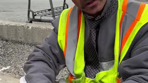Millionaire blessed homeless with $20,000 while selling bananas and made us cry.hd
