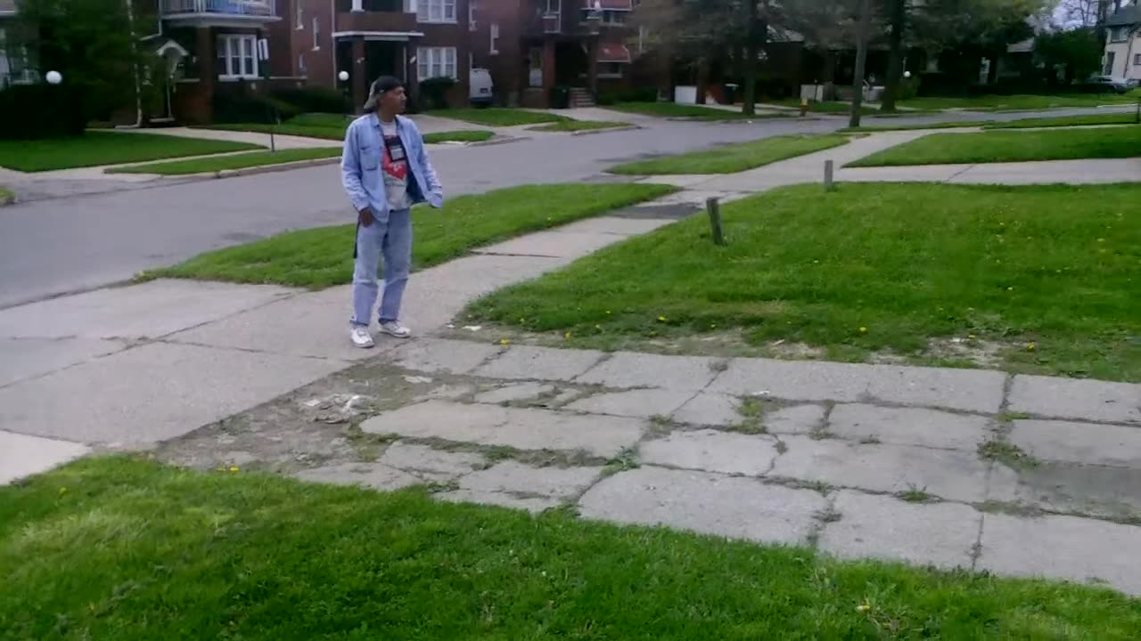 The shea show at tims place checking out a problem, shea show