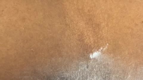 Underarm Waxing in California Using Sexy Smooth Lemon Kiss Wax by @waxing_with_mie 🍋💛