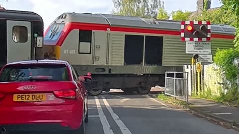 Shrewbridge Road Level crossing in Nantwich