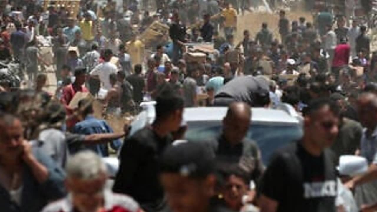 Gaza Aid Halted Amid Escalating Conflict and Deadly Clashes 🚛🔥
