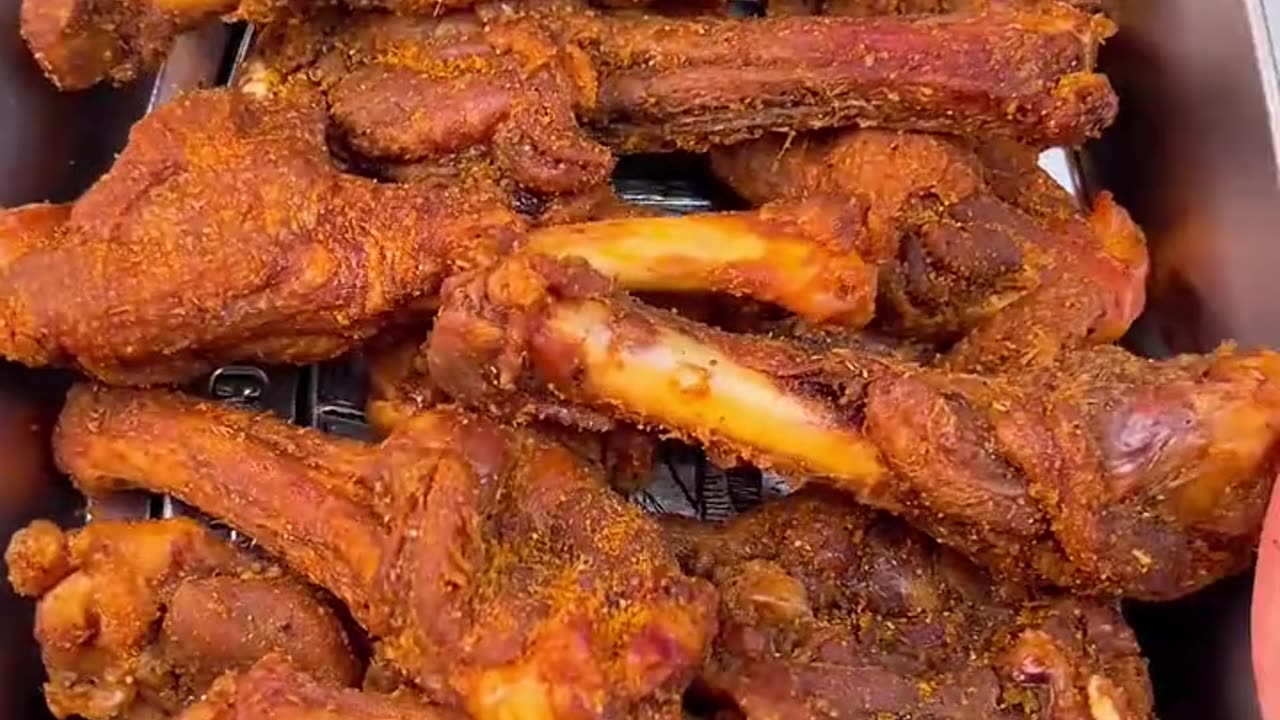 老板越卷我越开心!两大包风干鸭翅根到手才这价,每根都个大肉多嘎嘎入味,麻辣干香的越嚼越香,追剧解馋来上两根好吃到停不下来!#风干鸭翅根#风干鸭小腿#解馋 #妈呀太香了 #追剧小零