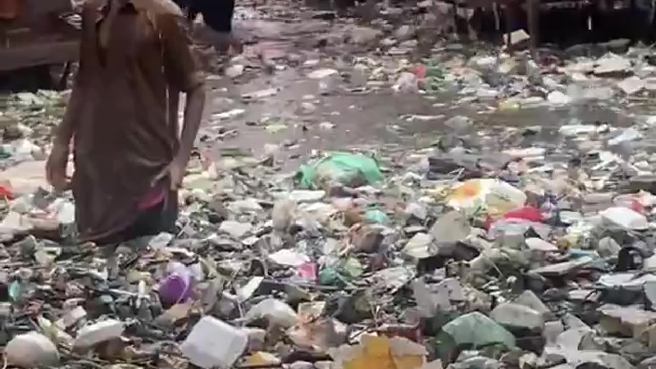 Meanwhile in Pakistan: Clean, Pretty, and No One Pooping Off the Balcony 😁