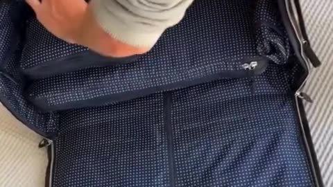 This Bag Holds Your ENTIRE Closet (No More Wrinkles!)