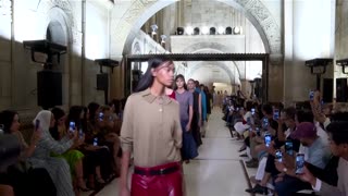 Tory Burch bets on polka dots, sheer looks and bold hues for spring