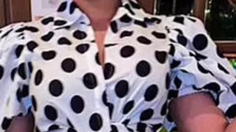 Glamorous young mom dies in heartbreaking twist after trying to go 'au naturale'!