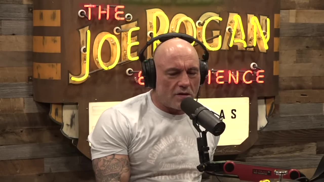 Joe Rogan Experience - Jeremy Renner 4-29-25