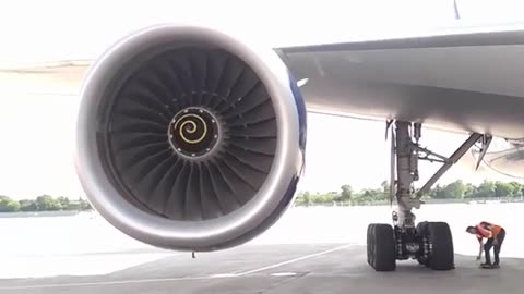 Watch Delta #B777 Engine Startup #Aviation #Fly #AeroArduino