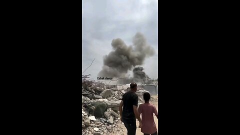 The moment an Israeli airstrike targeted and destroyed a home in the northern Gaza Strip.