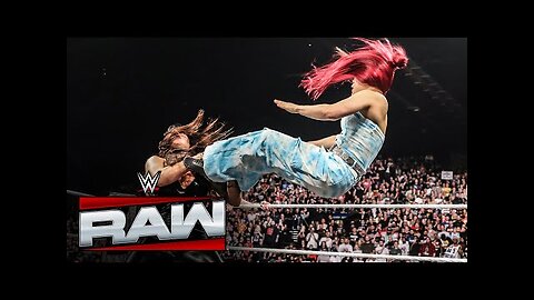 IYO SKY saves Rhea Ripley from Raquel Rodriguez and Roxanne Perez Raw highlights, Aug. 25, 2025