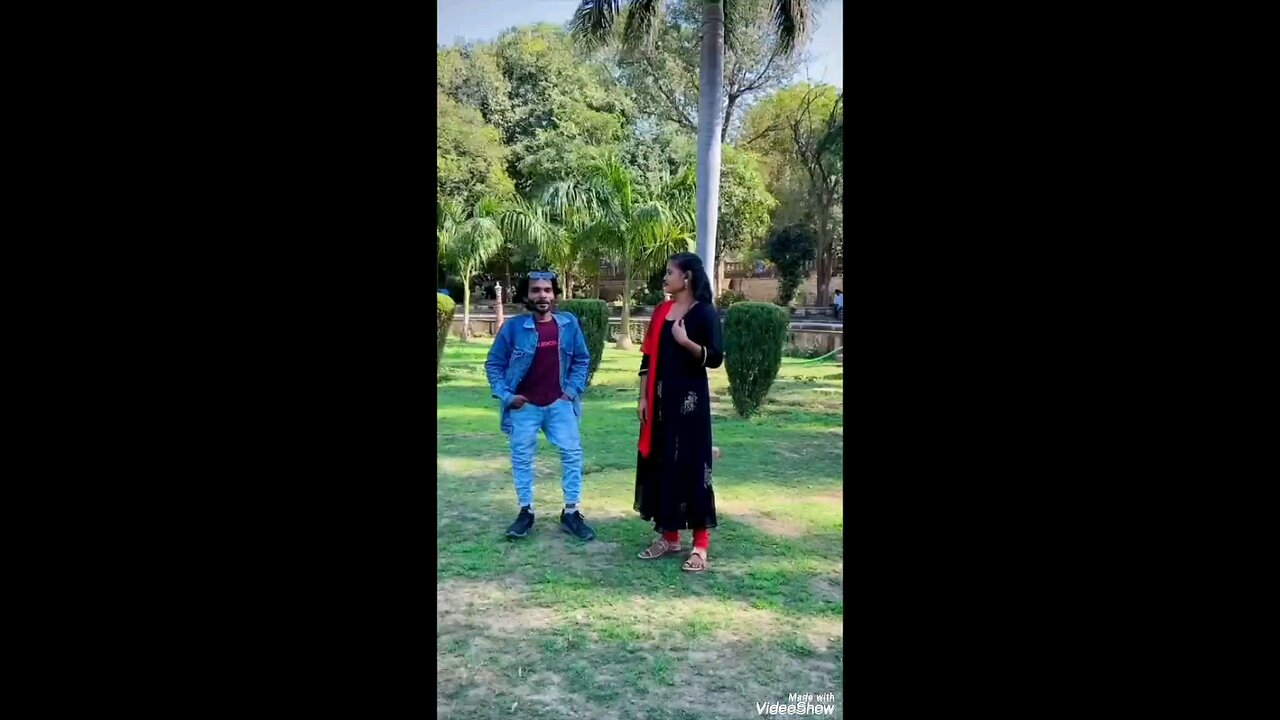 Aapke khilaf log bahut baten kar rahe hai😂