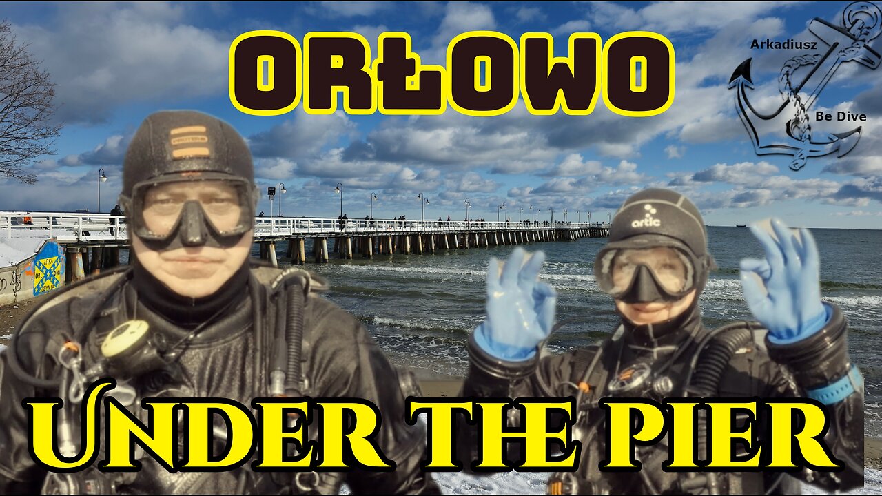Under the pier in Orłowo | Baltic Sea | Poland | Gdynia