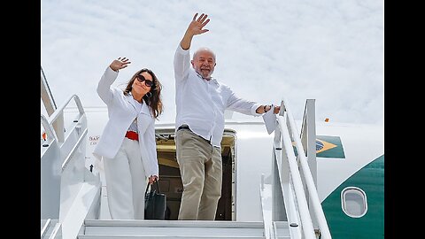 Prioridades do Governo? Livros Cancelados, Turismo Presidencial Mantido"