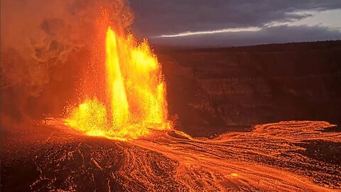 [V1cam] Kīlauea volcano, Hawaii (west Halemaʻumaʻu crater)