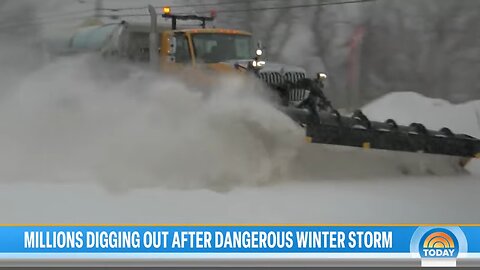 Monster Winter Storm Barrels Across US Killing at Least 9