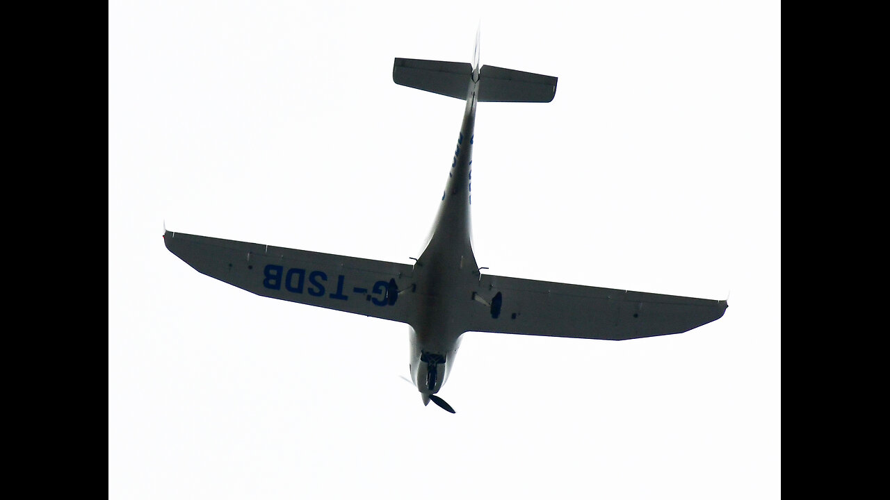G-TSDB NEARLY CRASHED INTO MY HOUSE UNSAFE FLY REPORT TO THE CAA: 40743