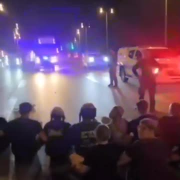 Israeli settlers prevent flour from reaching Gaza