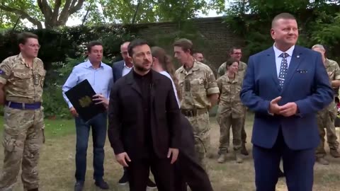 🤝🗣️ Ukraine Russia War | Zelensky Meets UK PM Starmer, Talks Training & Support | RCF