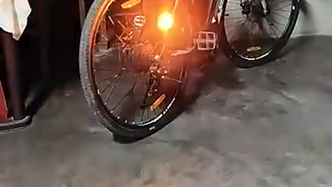 Bicycle rear indicator#tranding #electriccycle #ninetyonecycles #bicyclegadgets #cyclelight #cycle