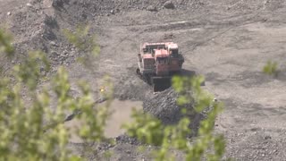 Ukraine revamps minerals sector for investment after US deal