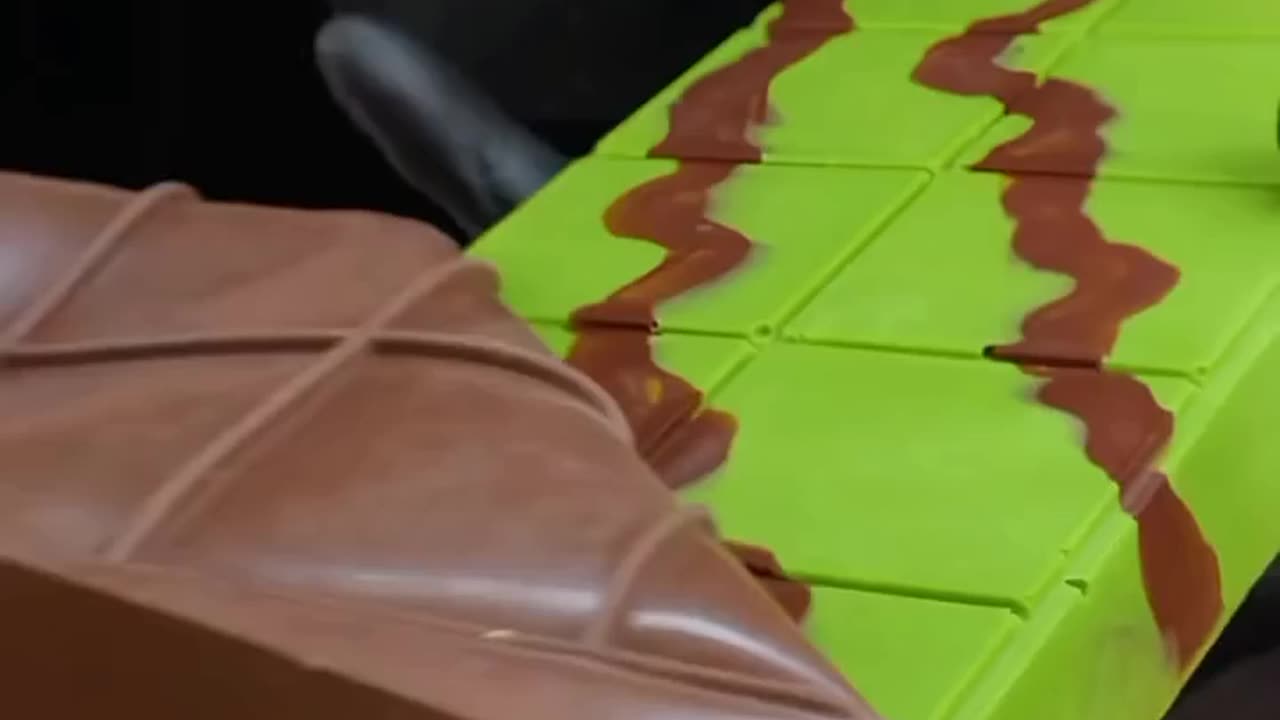So fast cutting watermelon