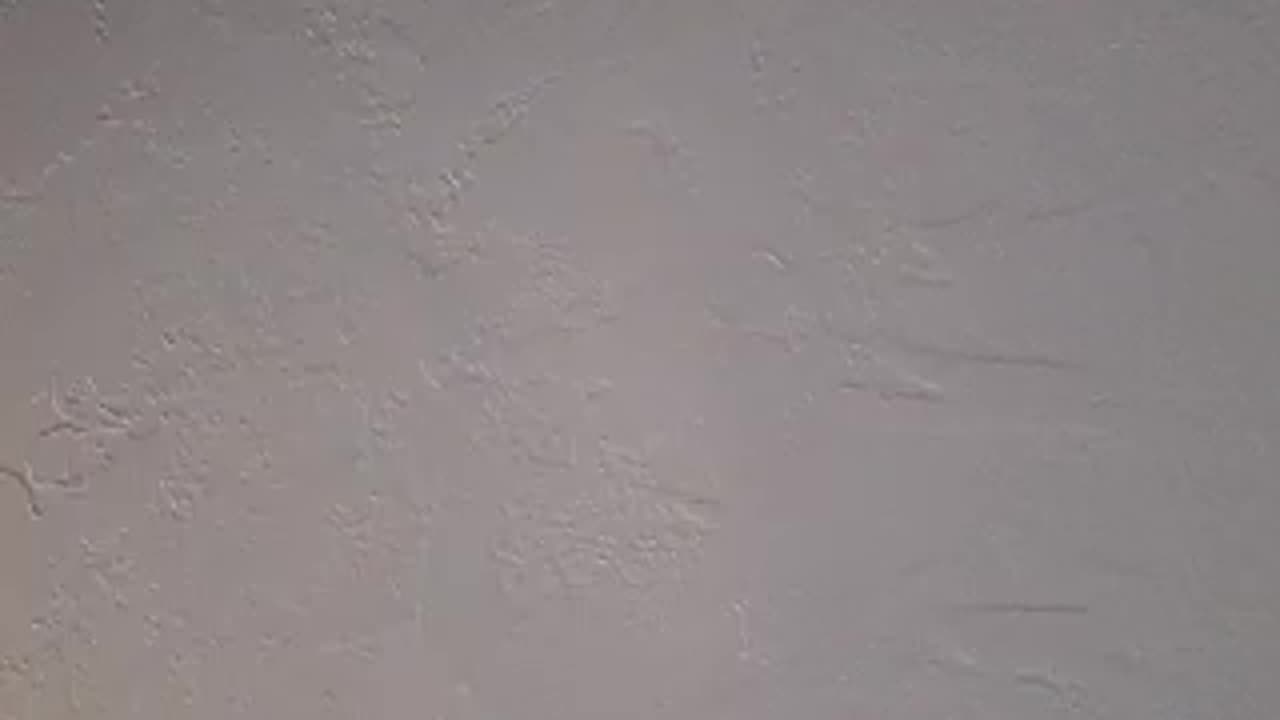 Brief shot of Joey, then back to the ceiling!!