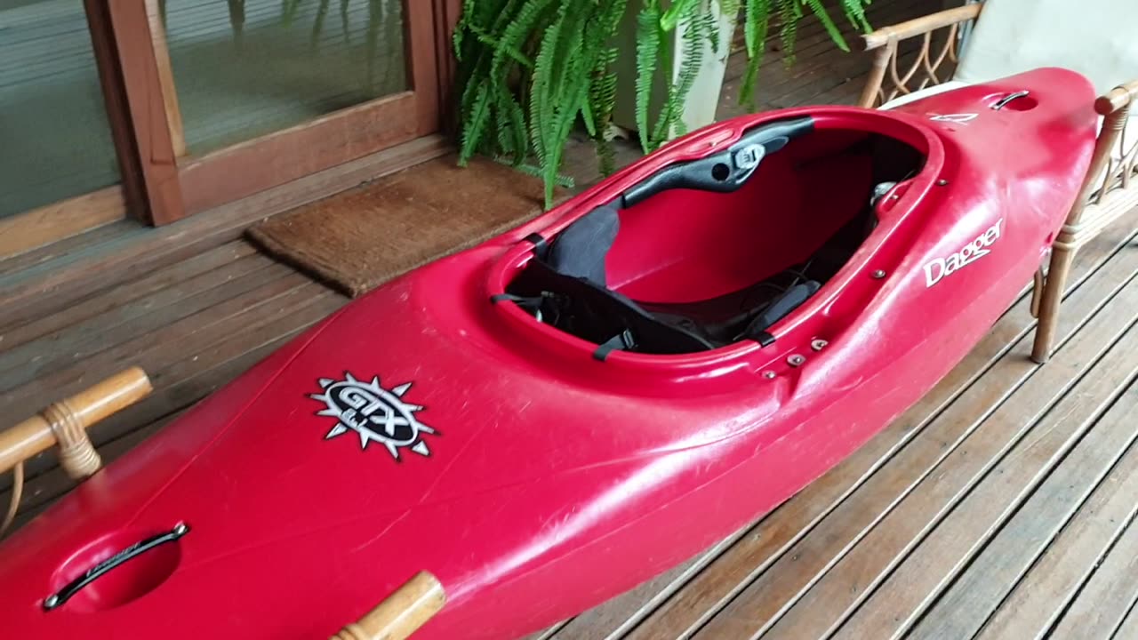 Dagger GT Kayak-Refurbishment