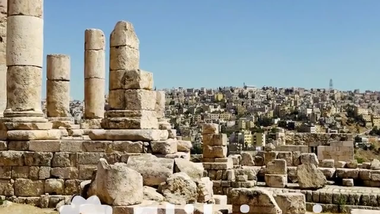 Cyrus the Great, the Persian King, Conquers Babylon.