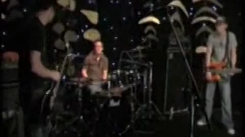 Chevelle - Vitamin R