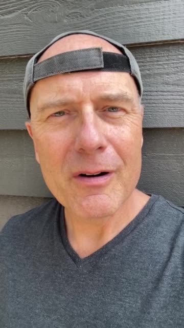 BUT STEF, YOU SHOULD HAVE TOTALLY STAYED IN POLITICS!