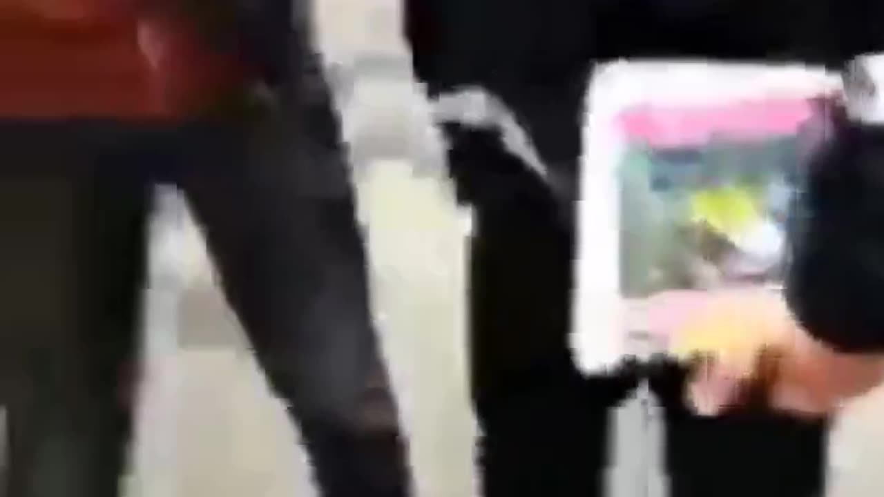 🇬🇧 UK: Scotland-Muhammad from Bangladesh attempted to rape a 13-year-old British girl