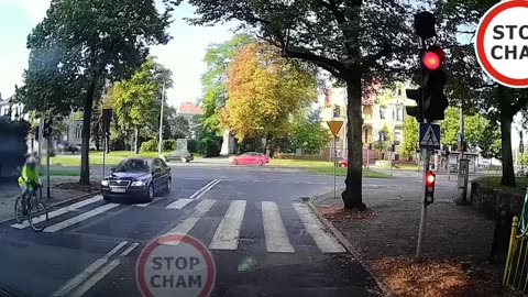Owieczki drogowe - chodnikowi rowerzyści