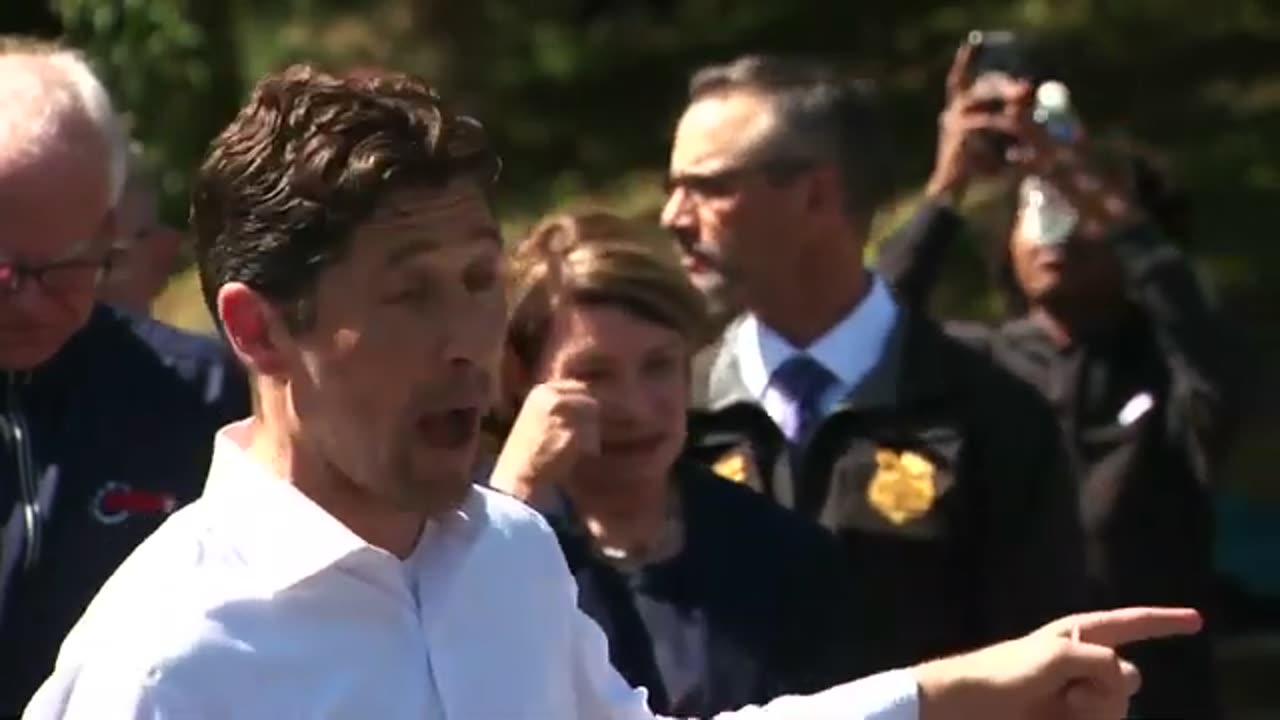 Minneapolis mayor provides update on Minneapolis shooting